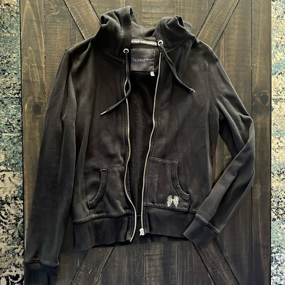 Victoria’s Secret Supermodel Essentials 
Zip up sweatshirt S